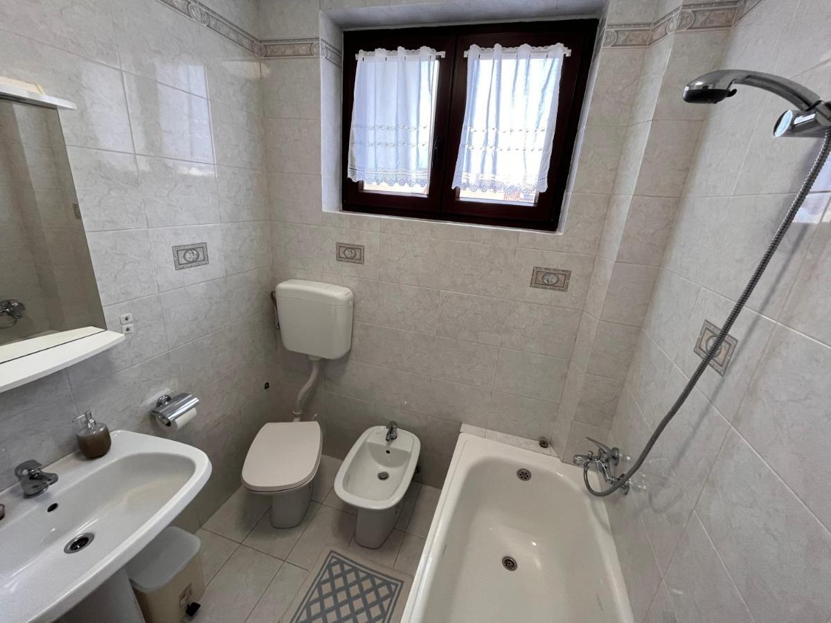 Quiet Apartment-Free Parking Apartment