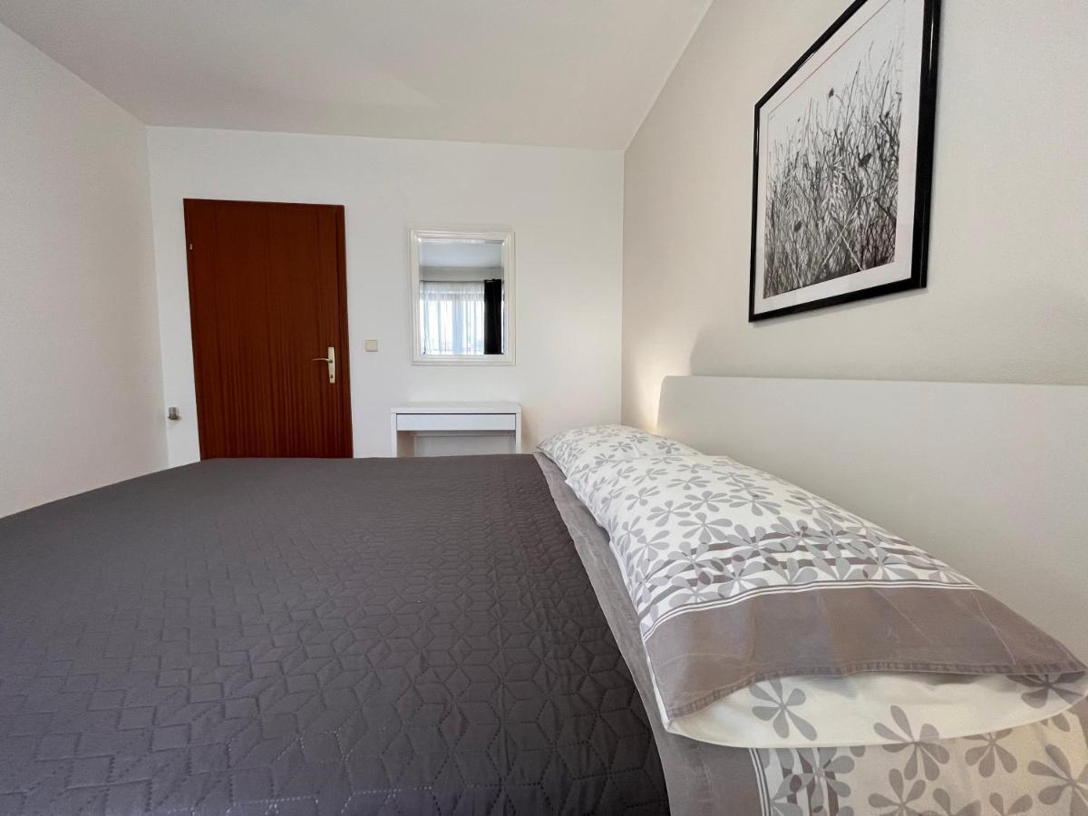 Quiet Apartment-Free Parking Apartment *