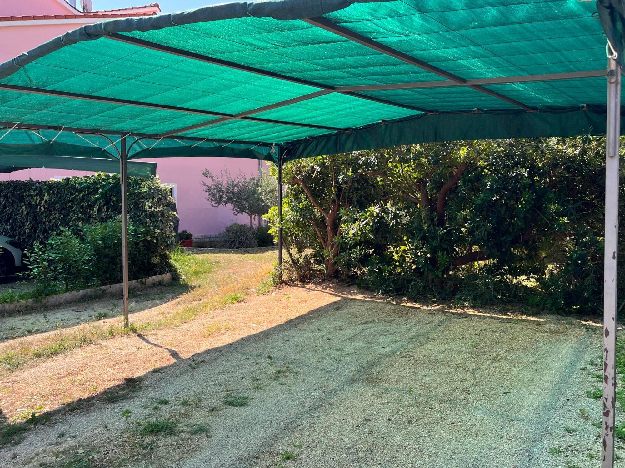 Quiet Apartment-Free Parking